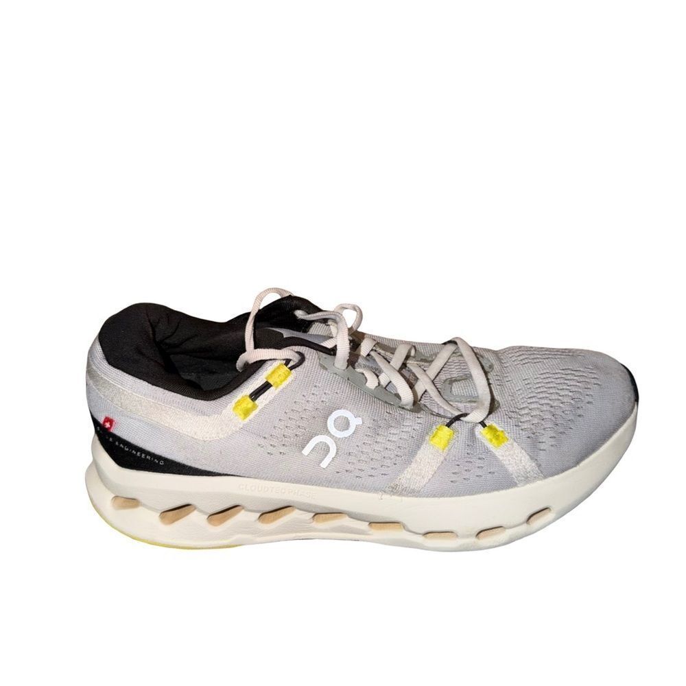 On Running Light Gray and Yellow Athletic Shoes size 8.5